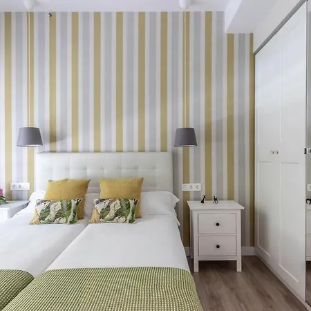 شقة Moderno Y Amplio En El Centro بلباو