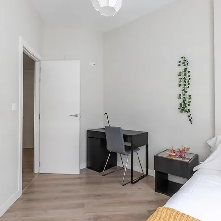 Moderno Y Amplio En El Centro *